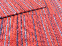 Teppichfliesen Stripes XL im Format 50 x 100 cm